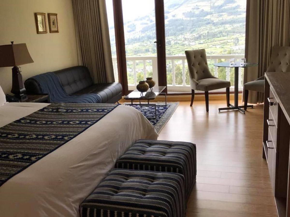 Hotel Medina Del Lago Отавало Экстерьер фото