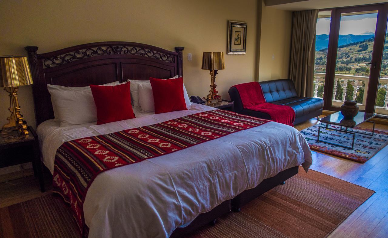 Hotel Medina Del Lago Отавало Экстерьер фото