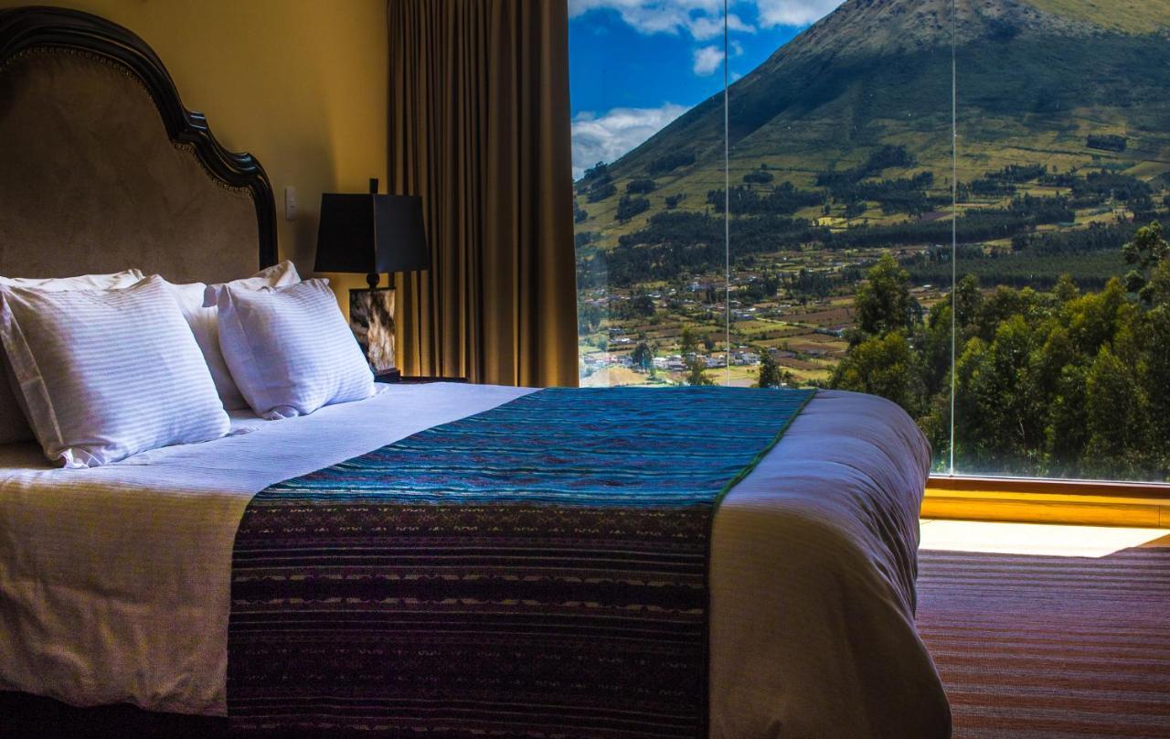 Hotel Medina Del Lago Отавало Экстерьер фото